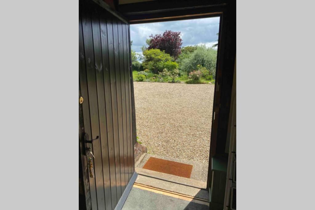 Gorgeous Comfortable Barn With Huge Private Orchard In Quiet Suffolk Location Depden 外观 照片